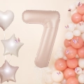 Balon-cyfra-7-karmelowy-100cm-kompozycja_1300x.webp