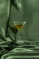 SATYNA-BUTELKOWA-ZIELEN-na-rolce-36-cm-x-9-m-tkanina-BIEZNIK-na-stol-Szerokosc-produktu-36-cm.jpg